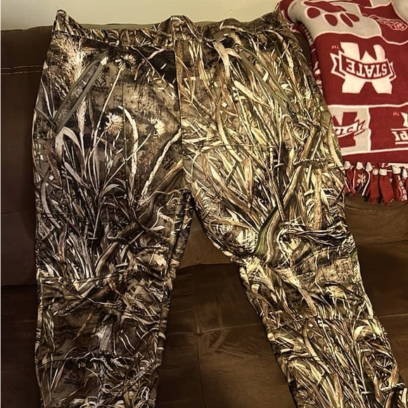 Other - Men’s Banded Brand Size Large Fleece Lined Hunting Pants